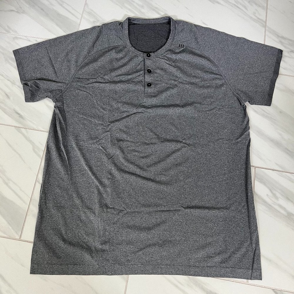 lululemon Short Sleeve Henley — Grey Knit Training Tee, Men's XXL